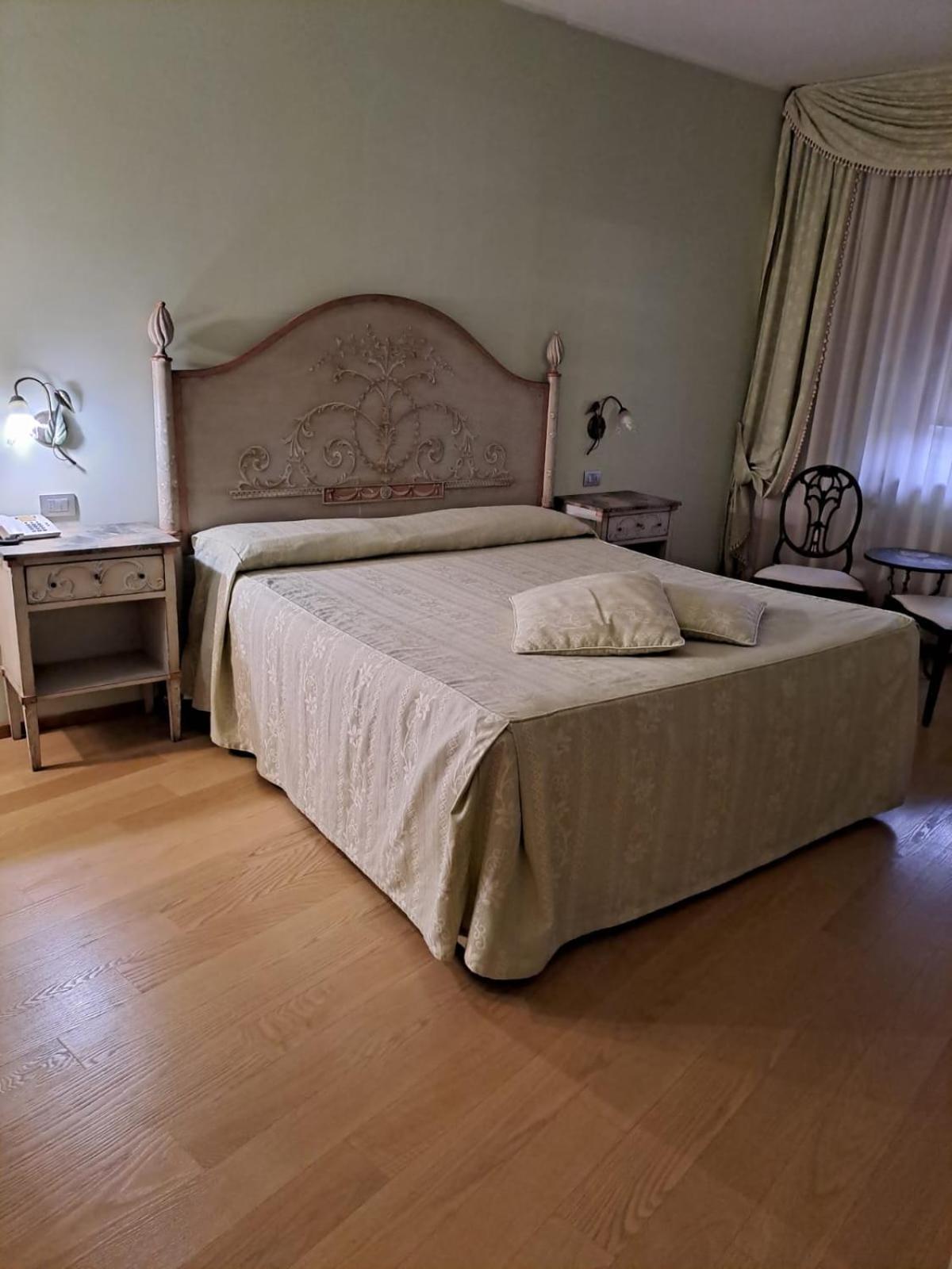 Hotel Internazionale Cervignano del Friuli Luaran gambar
